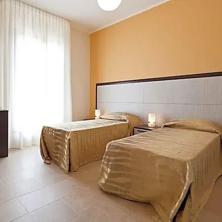 La Campana 3*